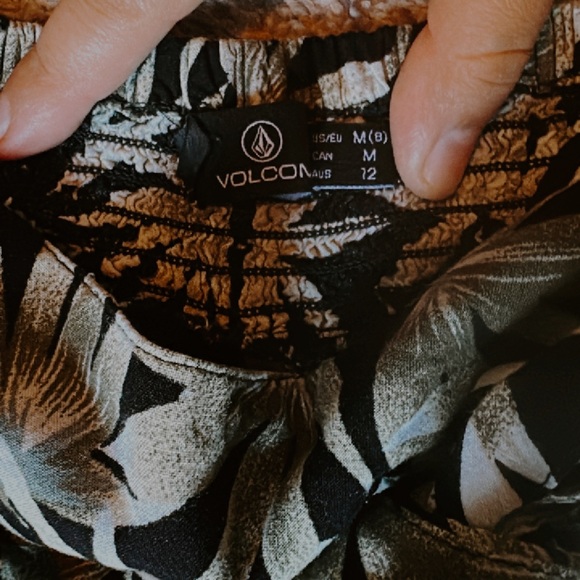 Volcom Pants - Picture 2 of 2